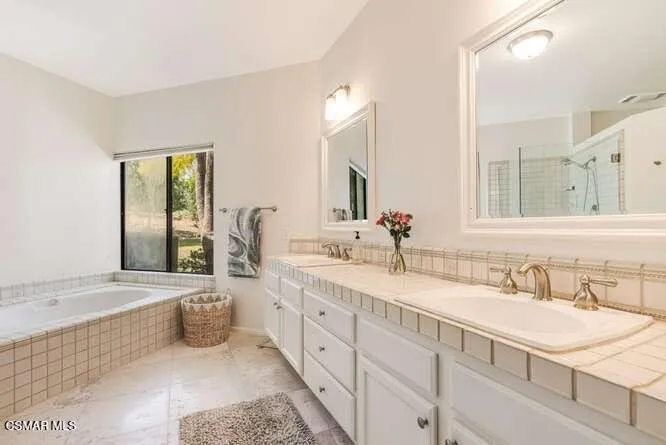 Primary - Ensuite Bathroom
