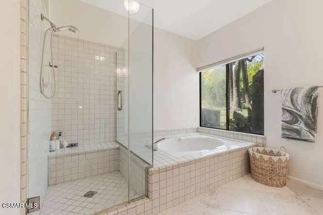 Primary - Ensuite Bath