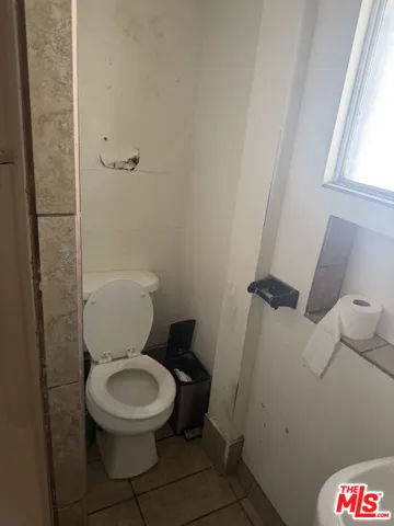 213 W 83rd Street, Los Angeles, California 90003