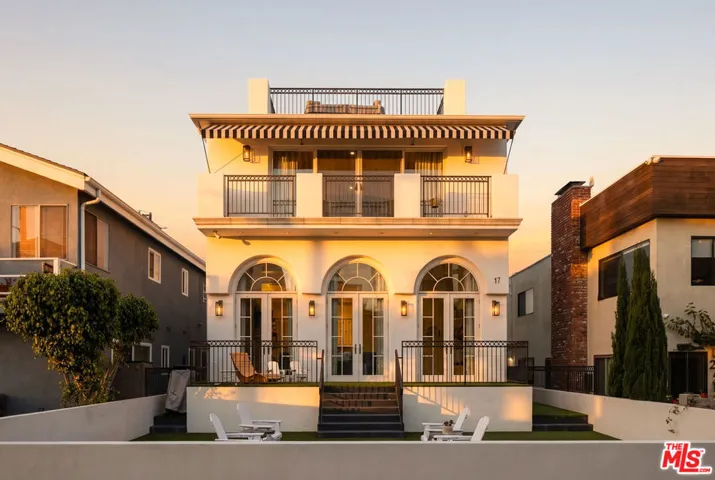 17 Privateer Street, Marina Del Rey, California 90292