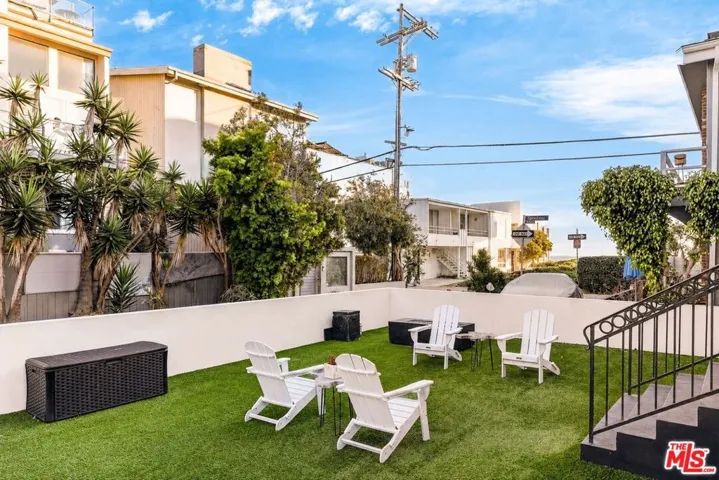 17 Privateer Street, Marina Del Rey, California 90292