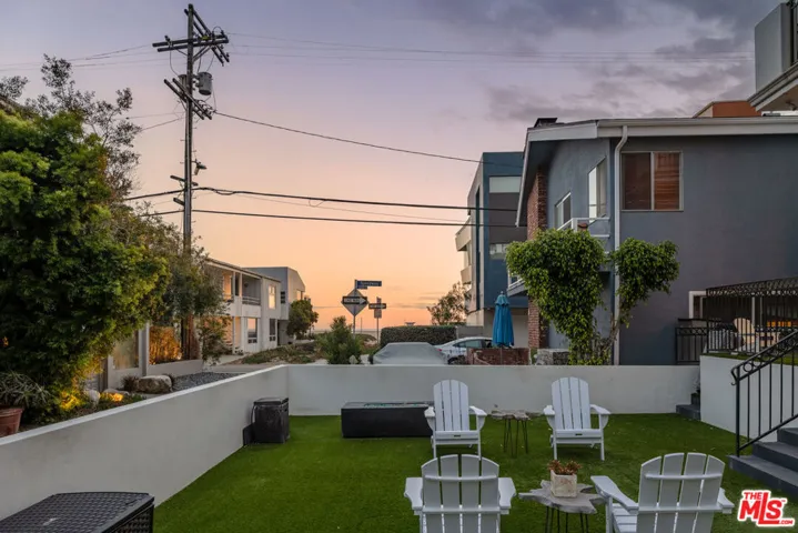 17 Privateer Street, Marina Del Rey, California 90292