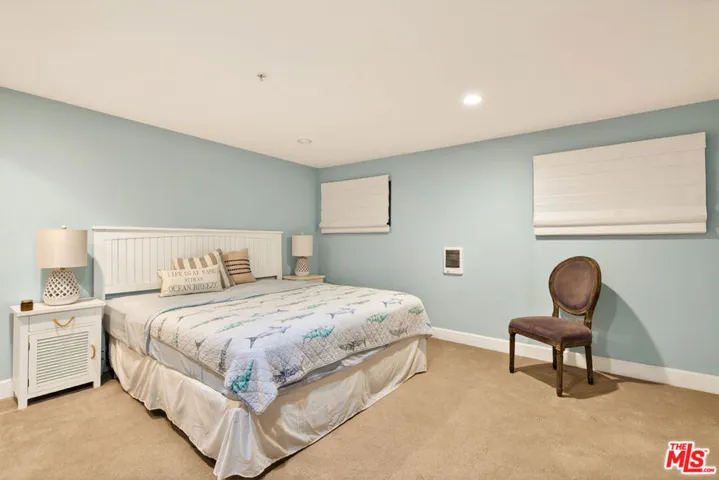 17 Privateer Street, Marina Del Rey, California 90292