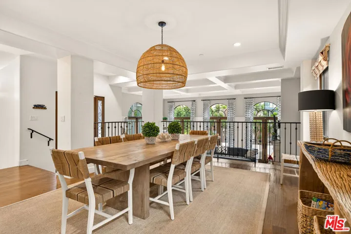 17 Privateer Street, Marina Del Rey, California 90292