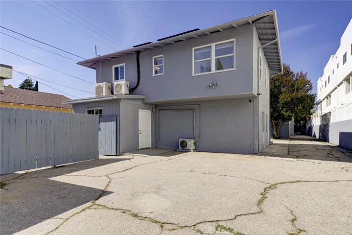 Downstairs unit has private back yard