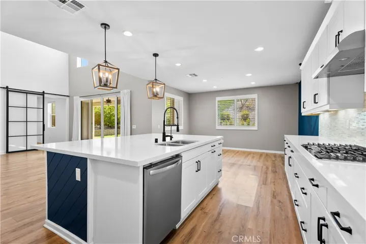 18786 Big Cedar, Canyon Country, California 91387