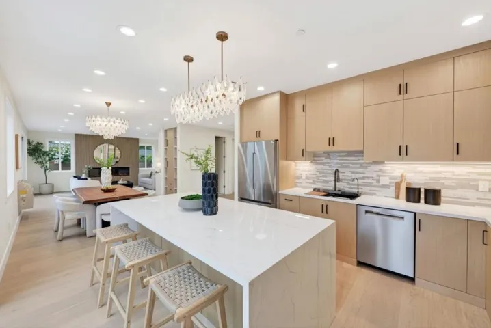 598 Madrone Avenue, Sunnyvale, California 94085