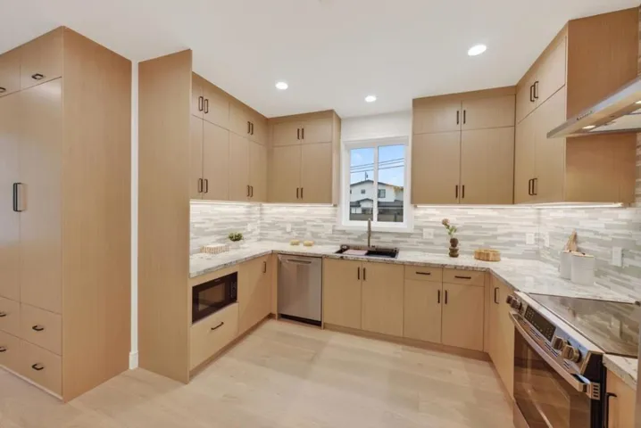 598 Madrone Avenue, Sunnyvale, California 94085