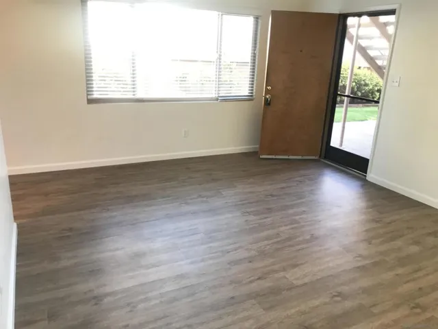 3035 Macaulay, San Diego, California 92106