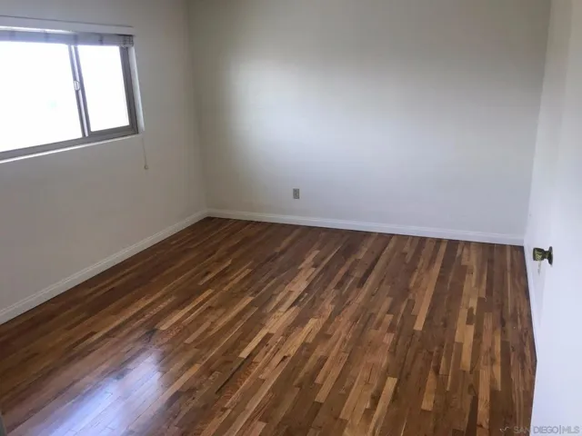 3035 Macaulay, San Diego, California 92106
