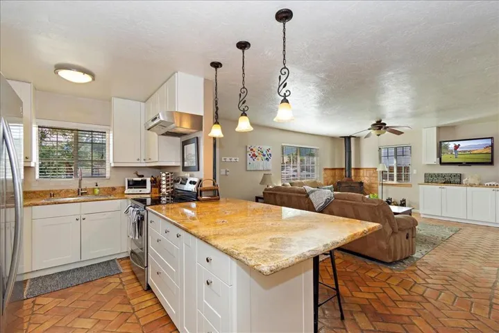 07-Kitchen
