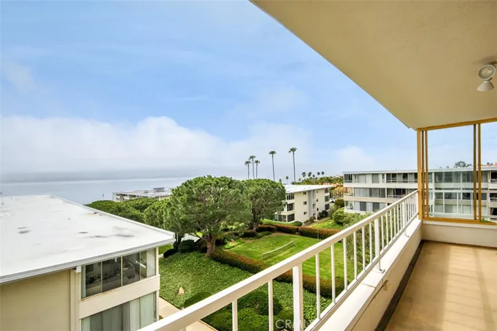 Large balcony can hold BBQ and breakfast table