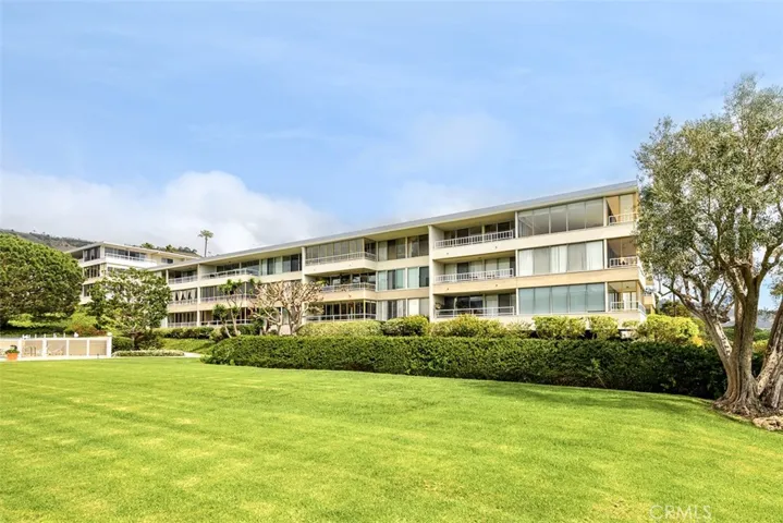 Mid-century modern elegant architecture