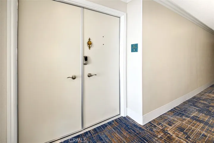 Attractive entrance and hallway