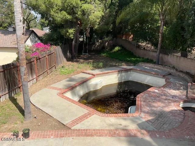 Back Yard 2 - SM