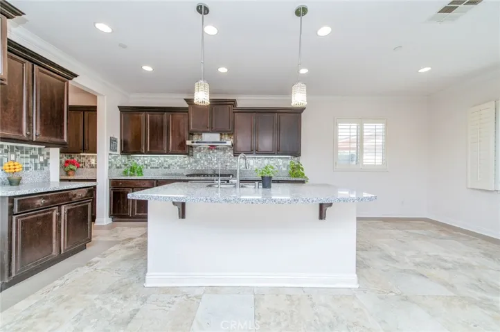 13925 Barnett, Eastvale, California 92880