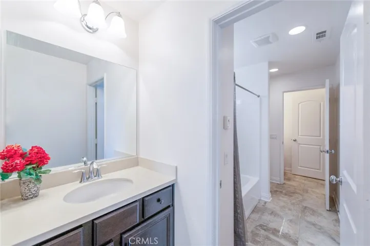 13925 Barnett, Eastvale, California 92880
