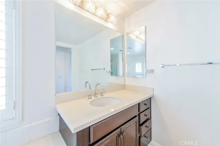 13925 Barnett, Eastvale, California 92880