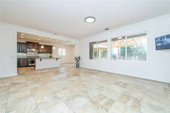 13925 Barnett, Eastvale, California 92880