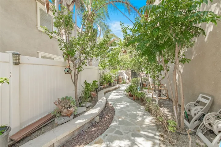13925 Barnett, Eastvale, California 92880