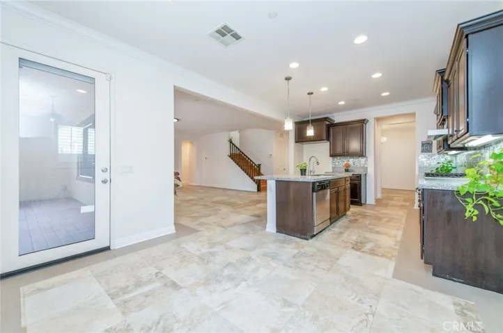 13925 Barnett, Eastvale, California 92880