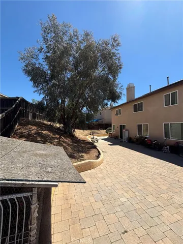 27742 Hollyoak, Menifee, California 92585