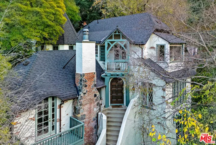 8066 Woodland Lane, Los Angeles, California 90046