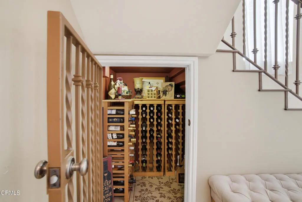 10_wine closet