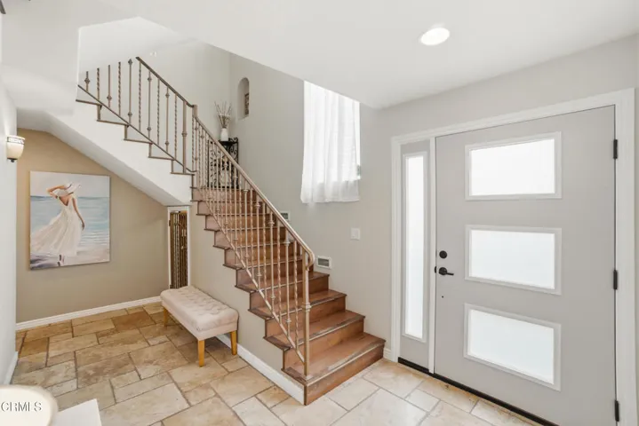 8_foyer