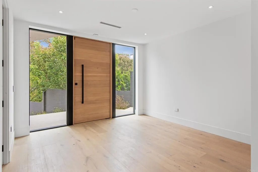 1030 Centinela, Santa Monica, California 90403 — photo 5