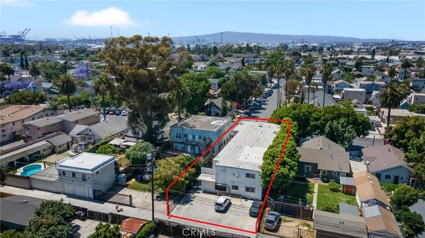 1070 Chestnut, Long Beach, California 90813