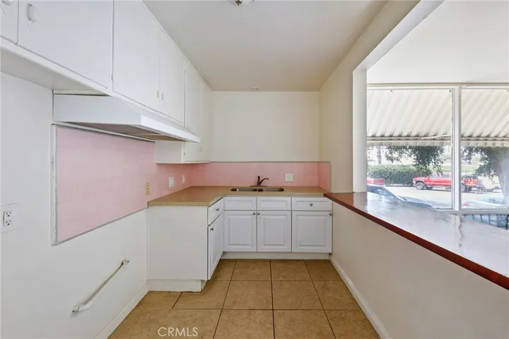1070 Chestnut, Long Beach, California 90813