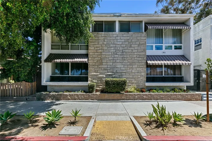 1070 Chestnut, Long Beach, California 90813
