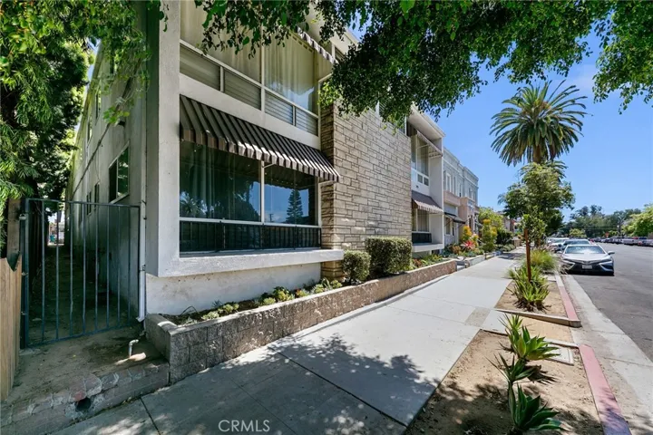 1070 Chestnut, Long Beach, California 90813