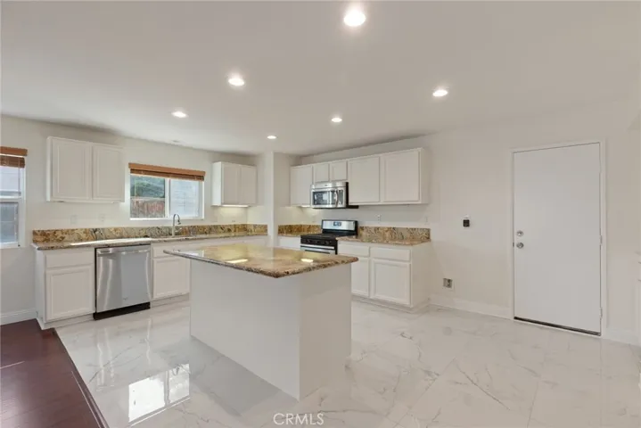 33980 Petunia, Murrieta, California 92563