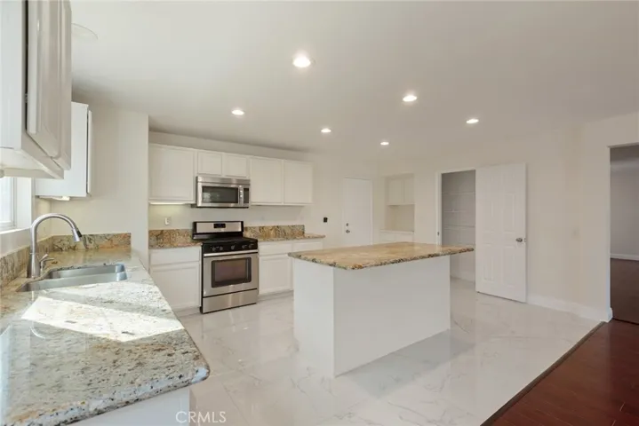 33980 Petunia, Murrieta, California 92563