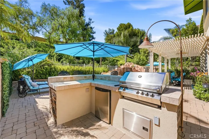 outdoor built in bbq