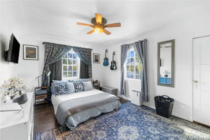 15401 Saticoy Street, Van Nuys, California 91406