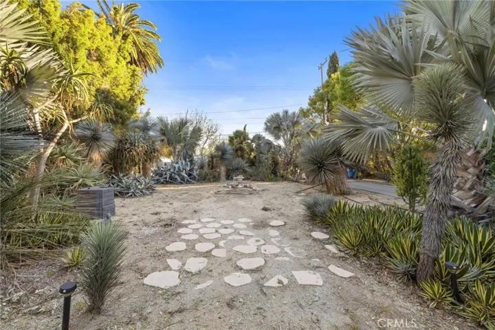 15401 Saticoy Street, Van Nuys, California 91406
