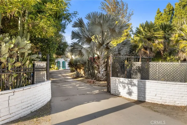 15401 Saticoy Street, Van Nuys, California 91406