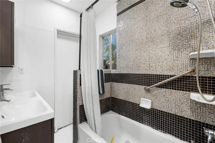 15401 Saticoy Street, Van Nuys, California 91406