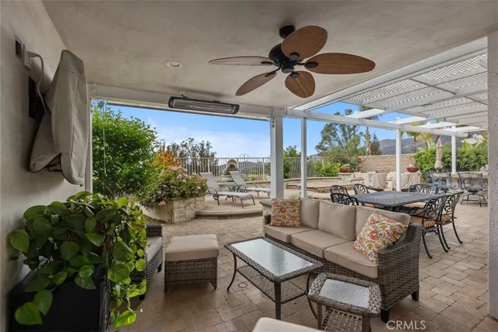 Outdoor California Room