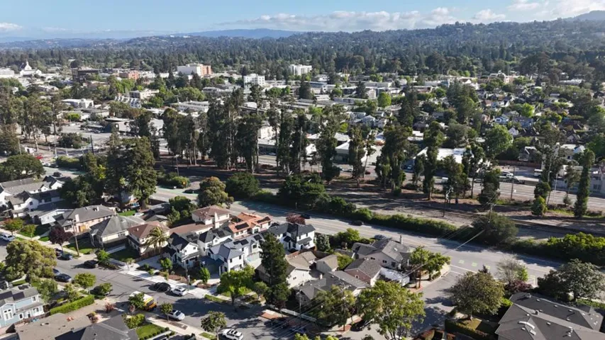 739741 Linden Avenue, Burlingame, California 94010