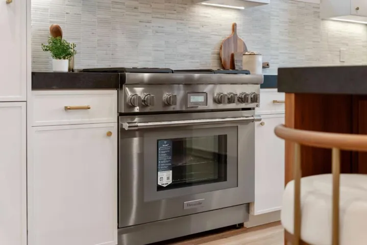 739741 Linden Avenue, Burlingame, California 94010
