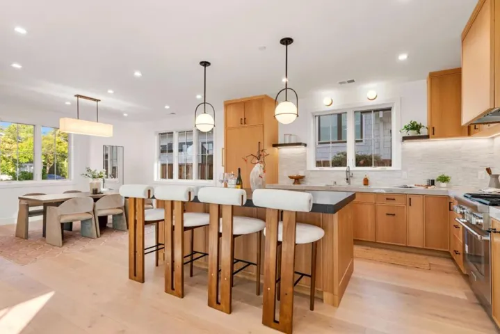 739741 Linden Avenue, Burlingame, California 94010