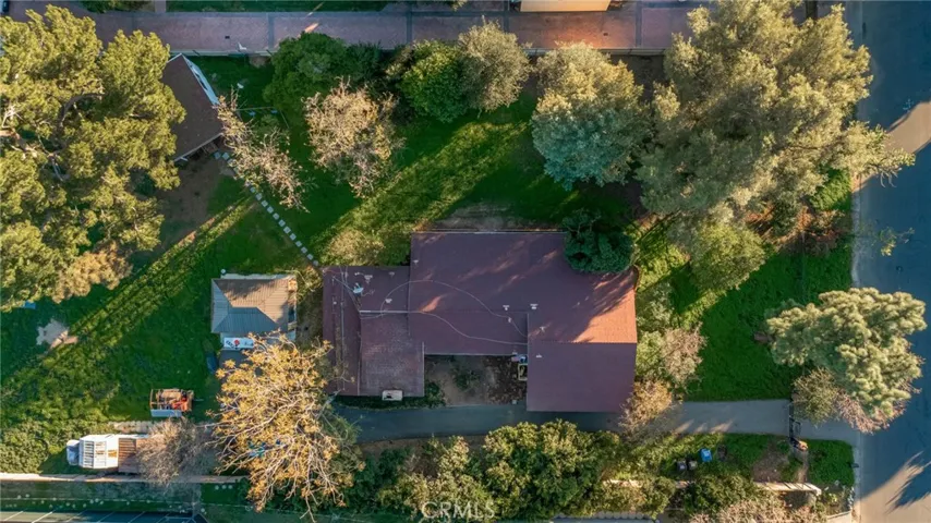 7630 Jellico, Northridge, California 91325