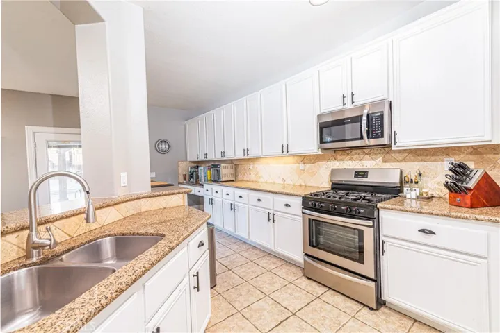 36854 Montfleury, Winchester, California 92596