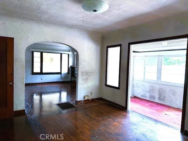 9432 S Hobart Boulevard, Los Angeles, California 90047
