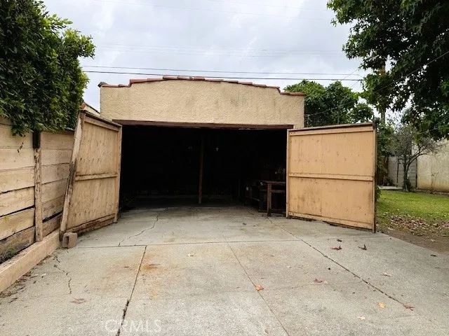 9432 S Hobart Boulevard, Los Angeles, California 90047