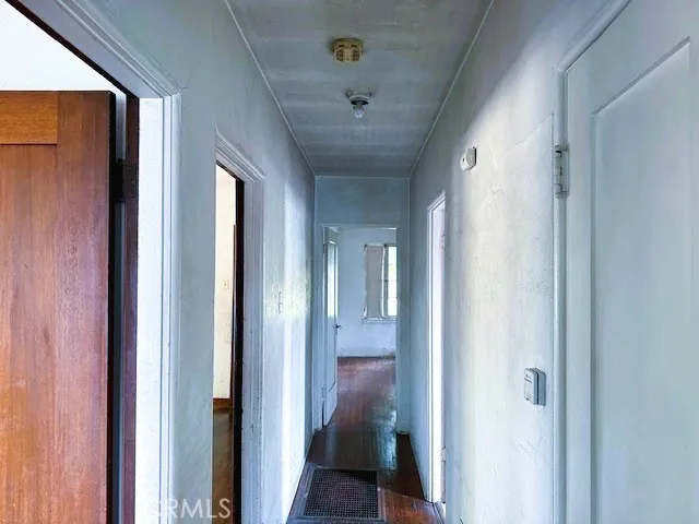 9432 S Hobart Boulevard, Los Angeles, California 90047